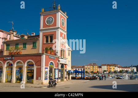 Trg Marsala Tita Hauptplatz in Marina Hafen Rovinj Istrien Kroatien Europa Stockfoto