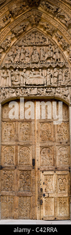 Pórtico de San Juan De La Regla der Kathedrale Santa María de León. León, Spanien. Stockfoto