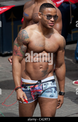 Die Parade am Birmingham Gay Pride 2011. Stockfoto