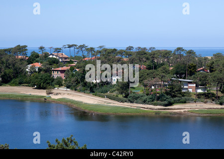 In Hossegor, zwischen dem Meer und den Marine-See bei Ebbe (Aquitaine - Frankreich). Entre Atlantique et Lac Marin, À Hossegor. Stockfoto