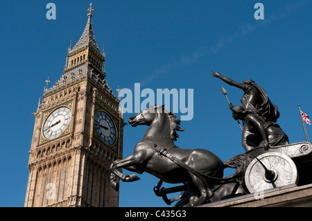 Königin Boadicea fahren Wagen mit Big Ben, Westminster, London, England, UK Stockfoto