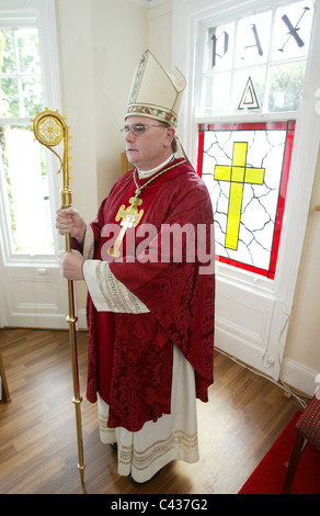 Vater Pat Buckley, ein Rebell-Priester, wurde exkommuniziert, als er als Bischof in eine unabhängige Kirche ordiniert wurde. Seine Redekunst ist Stockfoto