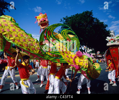 Chinesisches Neujahr, Chingay, Drachen tanzen, Urlaub, Wahrzeichen, Parade, Singapur, Asien, Tourismus, Reisen, Urlaub, Stockfoto