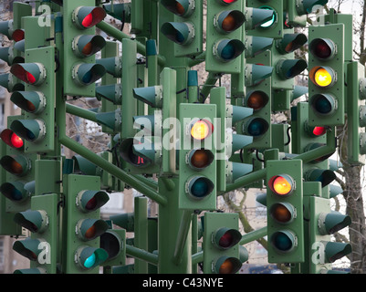 Ampel-Baum-Skulptur; London; England Stockfoto