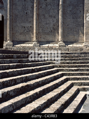 Treppe der Massa Marittima Kathedrale, Mrittima Massa, Toskana, Italien Stockfoto