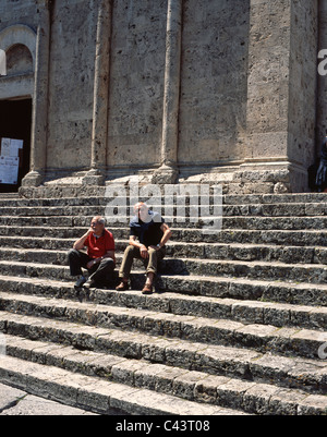 Treppe der Massa Marittima Kathedrale, Mrittima Massa, Toskana, Italien Stockfoto