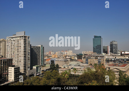 Urban-Struktur anzeigen, Neo-klassizistischen Nationalbibliothek und modernen Wolkenkratzern, südwestlichen Ende Cerro Santa Lucia, zentrale Santiago, Chile Stockfoto