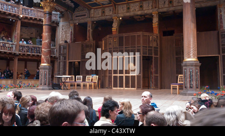 Die Bühne von Shakespeares Globe Theatre, Bankside, London, England Stockfoto