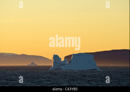 Grönland, Europa, Baffin Bay, Nordpolarmeer, Westküste, Landschaft, Meer, Eisberge, Dämmerung, Dämmerung, Stimmung Stockfoto