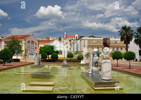 Islamische Brunnen in Praca Ibn Al Mutamid, Silves, Algarve, Portugal Stockfoto