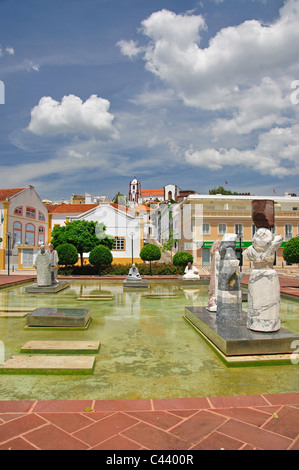 Islamische Brunnen in Praca Ibn Al Mutamid, Silves, Algarve, Portugal Stockfoto