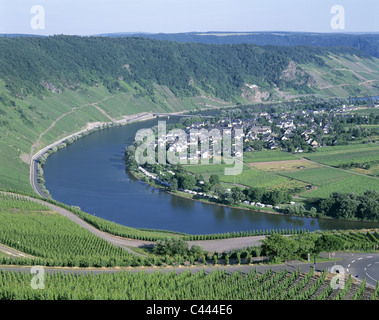 Deutschland, Europa, Urlaub, Krow, Wahrzeichen, Mosel, Rheinland, Fluss, Tourismus, Reisen, Urlaub, Tal, Weinberge, Stockfoto