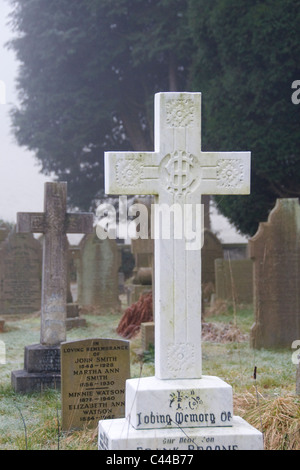 Friedhof in einem UK-winter Stockfoto