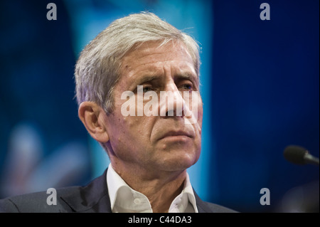 Sir Stuart Rose ehemaliger Vorsitzender von Marks & Spencer abgebildet bei Hay Festival 2011 Stockfoto