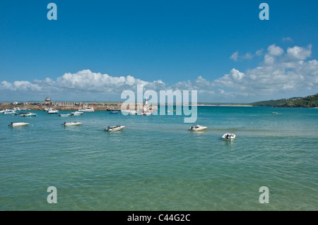 Boote im Hafen von St Ives Cornwall England Stockfoto