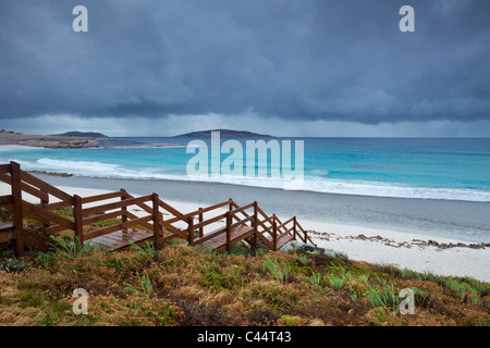 Promenade führt Lachs Strand hinunter. Esperance, Western Australia, Australien Stockfoto