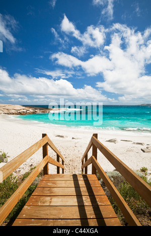 Promenade führt Lachs Strand hinunter. Esperance, Western Australia, Australien Stockfoto