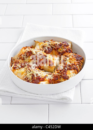 Enchiladas in eine Runde Schale, Nahaufnahme Stockfoto