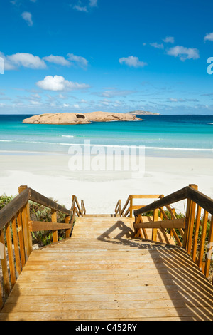 Blick entlang der Promenade zum Strand Twilight. Esperance, Western Australia, Australien Stockfoto