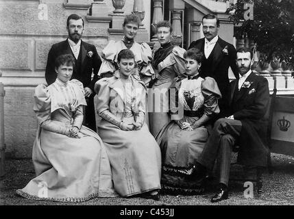 Zar Nicholas II mit seiner zukünftigen Frau Alice in Darmstadt, 1894 Stockfoto