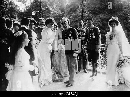 Kaiser Franz Joseph i. von Österreich bei der Hochzeit von seinem Nachfolger, Charles I, 1911 Stockfoto