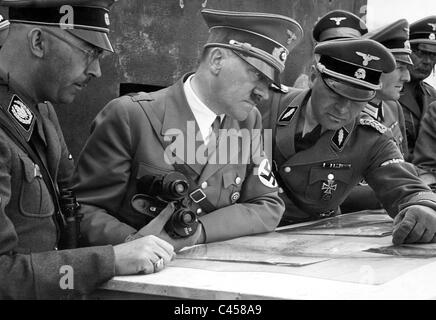 Heinrich Himmler, Adolf Hitler und Felix Steiner, 1939 Stockfoto