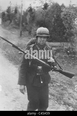 Deutscher Soldat an der Ostfront, 1944 Stockfoto