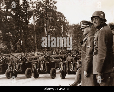 Hitler bei Siegesparade in Warschau, 1939 Stockfoto