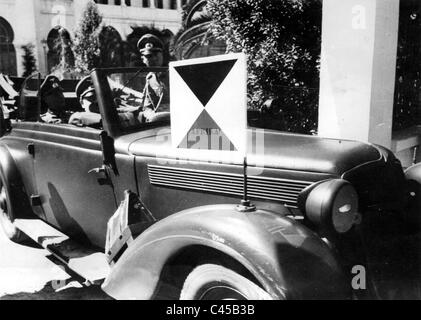 Erwin Rommel in seinem Kommandofahrzeug, 1941 Stockfoto