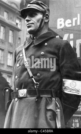 NS-Hilfs Polizist, 1933 Stockfoto