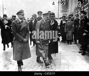 Rudolf Heß, Adolf Hitler und Heinrich Himmler am 5. Jahrestag Machtergreifung, 1938 Stockfoto