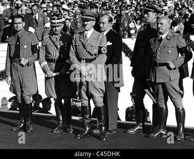 Hess, Kerrl, Hitler und Streicher während der Grundsteinlegung der Kongresshalle, 1935 Stockfoto