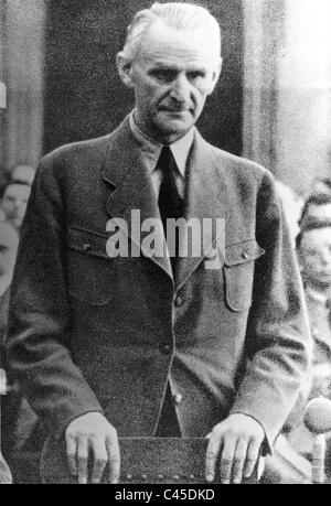 Karl Friedrich Goerdeler vor dem Volksgerichtshof, 1944 Stockfoto