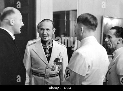 Dino Alfieri, Adolf Hitler Joseph Goebbels an der Rezeption am Tag der deutschen Kunst Stockfoto