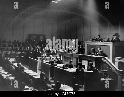 Heinrich Bruening während einer Rede vor dem Völkerbund in Genf, 1932 Stockfoto