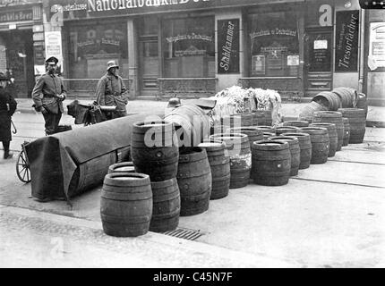 Barrikaden in der Spartacus-Aufstand in Berlin, 1919 Stockfoto