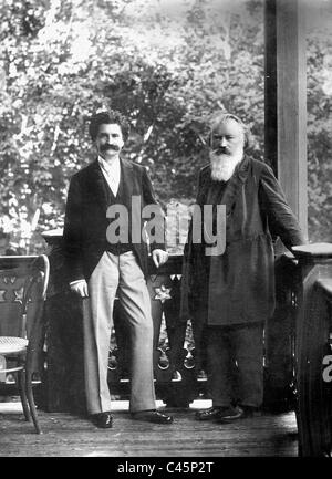 Johann Strauss und Johannes Brahms in Bad Ischl, 1894 Stockfoto