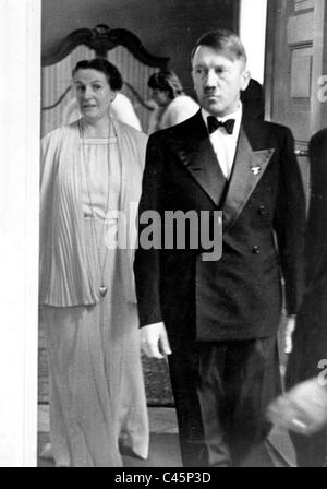 Adolf Hitler und Winifred Wagner in Bayreuth, 1939 Stockfoto