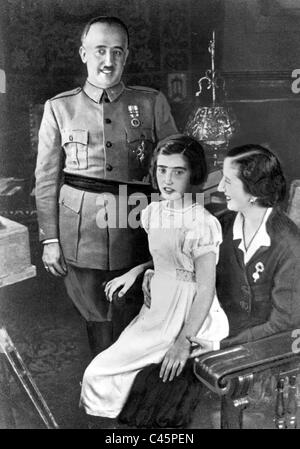 Francisco Franco mit seiner Familie, 1937 Stockfoto