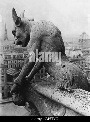 Wasserspeier an der Kathedrale Notre Dame de Paris, 1934 Stockfoto