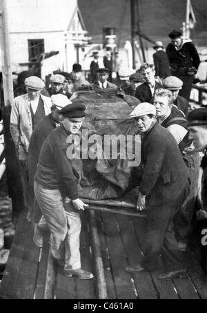 Erholung von den Resten des das Expeditionsteam von Salomon Andree, 1930 Stockfoto