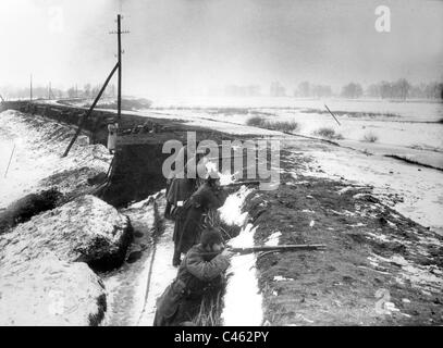 Deutsche Soldaten in Stellung in Ostpreußen, 1914 Stockfoto