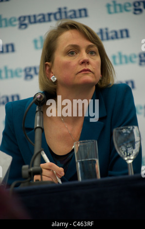 September spricht 27,2010, Manchester, UK, Yvette Cooper während der Zeitung The Guardian Debatte in der Labour-Partei Stockfoto