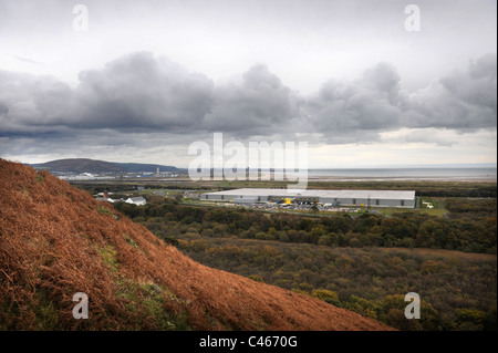 Gesamtansicht von der Online-Händler Amazon-Logistikzentrum in Swansea, Südwales Stockfoto