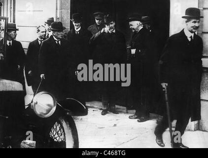 David Lloyd George und Arthur James Earl von Balfour in Paris, 1919 Stockfoto