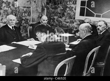 Henri Philippe Pétain und sein Kabinett in Vichy, 1941 Stockfoto