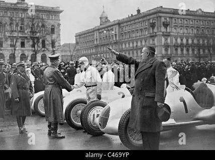 Adolf Hitler und Rudolf Caracciola in Berlin, 1937 Stockfoto