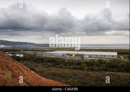 Gesamtansicht von der Online-Händler Amazon-Logistikzentrum in Swansea, Südwales Stockfoto