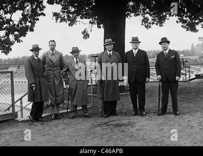 Inspektion des Stadions Berlin Sport vom internationalen Olympischen Komitee, 1933 Stockfoto