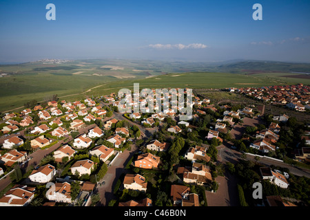 Luftaufnahme des Dorfes Og Giv'at Avni in die Jezreel Senke Stockfoto